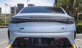 比亞迪海豹爆料視頻最新,性能與設計雙升級，引領電動轎車新潮流